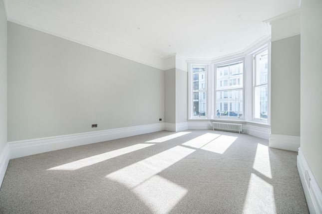 3, 2, Howard Square, Eastbourne photo 2