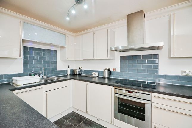 Apartment 15, Tywod Arian,, Lon Golff, Pwllheli photo 2