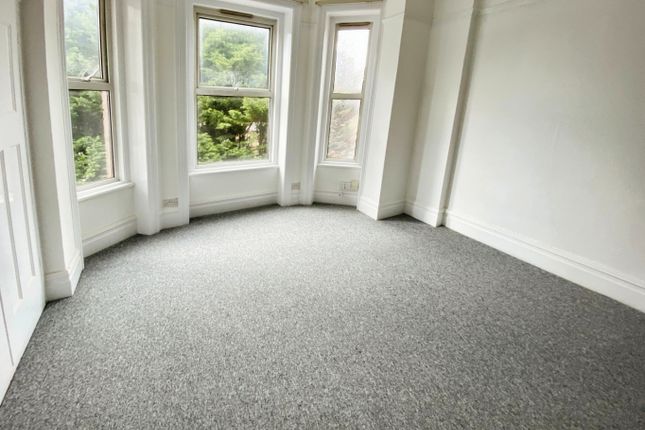 Flat to rent in Wootton Gardens, Bournemouth