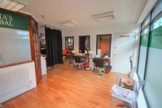 Property for sale in Hanworth Road, Hounslow