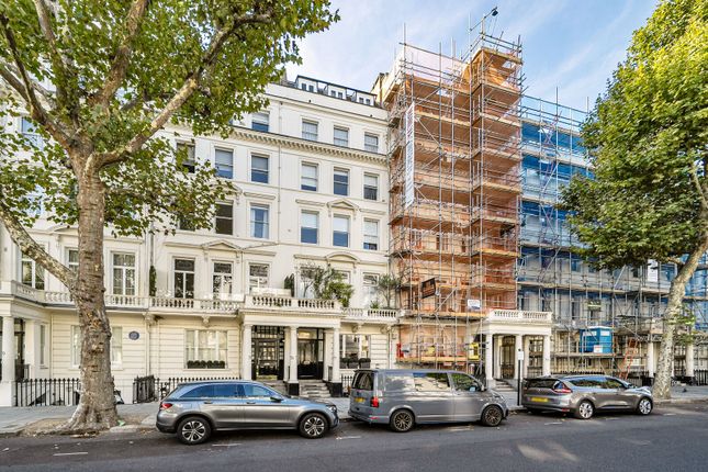 Queens Gate, South Kensington photo 4