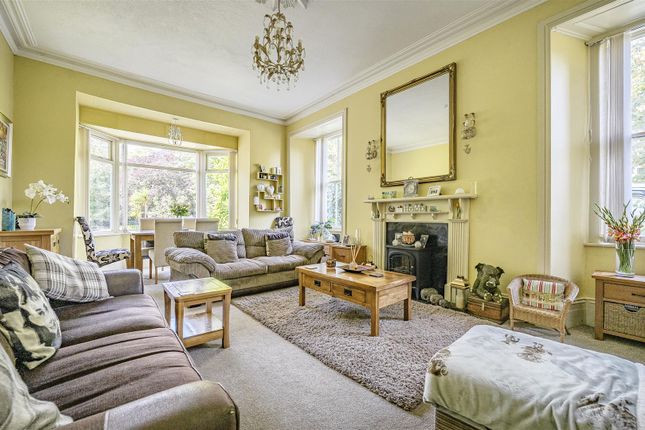 Harefield, Crellow Gardens, Truro photo 3