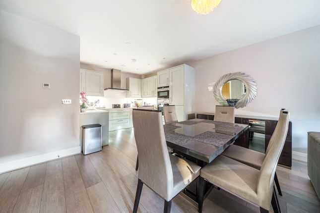 Flat for sale in Grenfell Road, Maidenhead