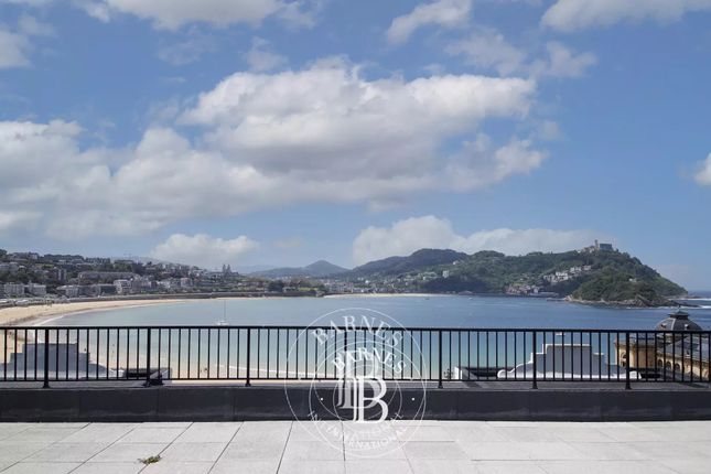 Apartment for sale in San Sebastián, 20001, Spain