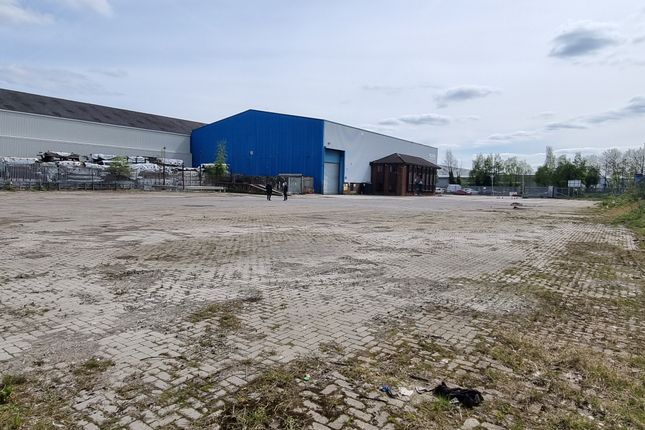 Industrial to let in Trafford Park