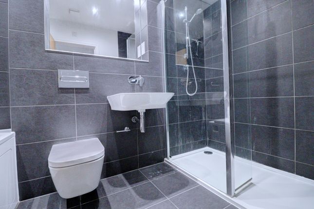 8, Greenwich Drive., Buckinghamshire photo 4