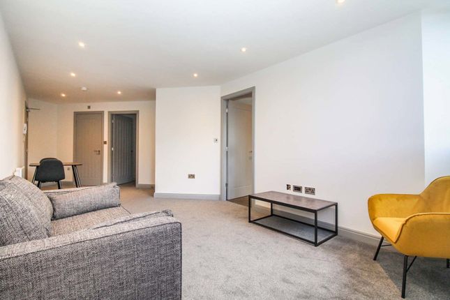 15,, Liv Apartments, George Street, West Yorkshire photo 2