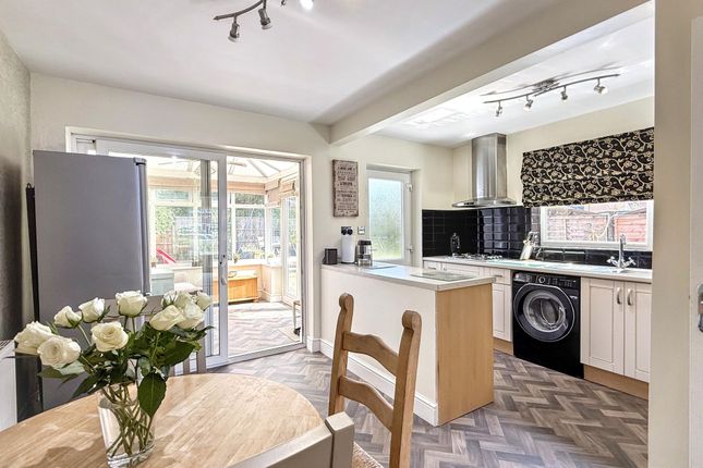 10 Parkdale, Ibstock photo 3