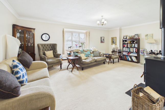 26, Burrow Drive, Lakenheath photo 4