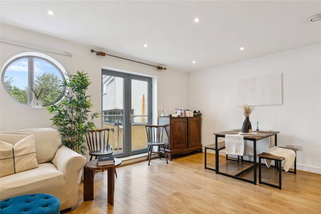 Flat for sale in Challis House, St. James Grove, London