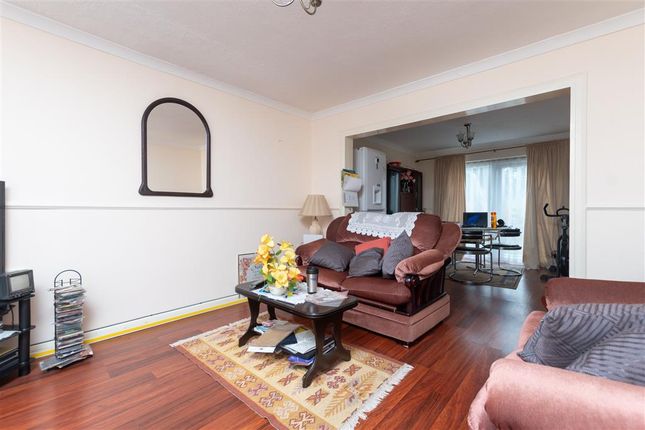 Thumbnail Semi-detached house for sale in Highbanks Close, Welling, Kent