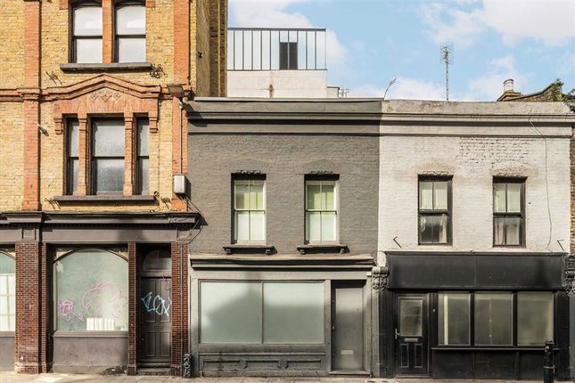 Thumbnail Terraced house to rent in Bishops Way, London