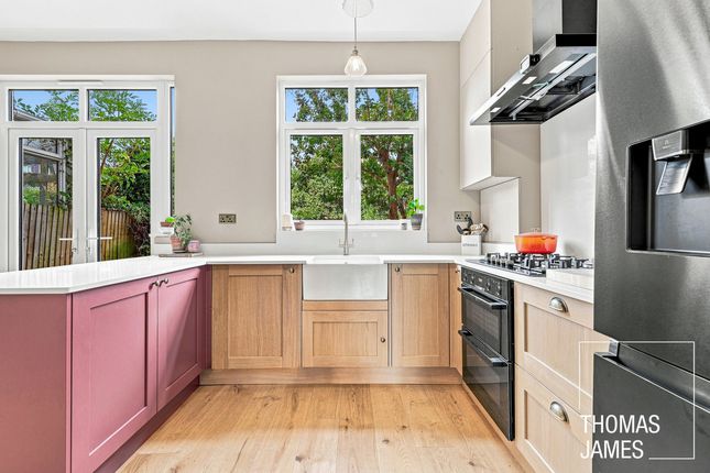 56, Amberley Road, Enfield photo 4