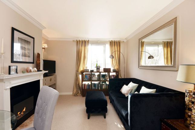 Flat for sale in St Quintin Avenue, North Kensington, London