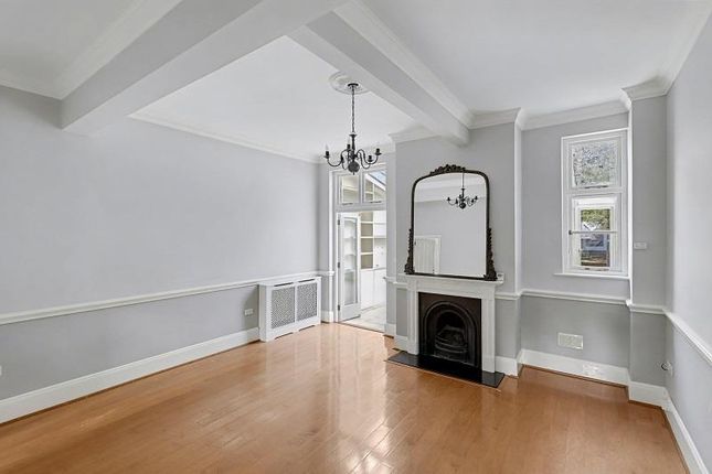 Dunstans |, 5 St. Francis Close, Buntingford photo 2