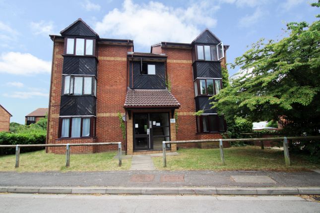 Thumbnail Studio for sale in Boxwood Close, West Drayton, Greater London