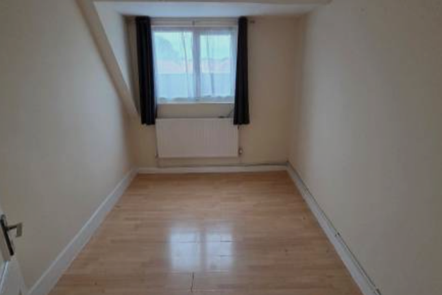10a, Sipson Road, West Drayton photo 3