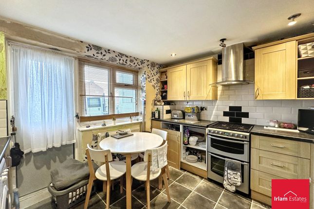 Flat 8, Carrington House, Salford photo 3