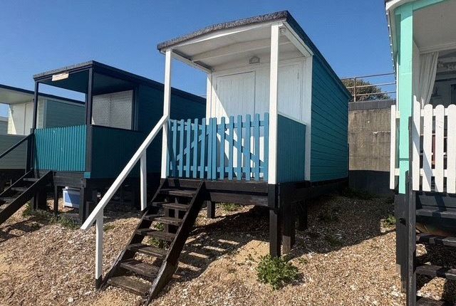 Studio house on Beach Hut 129,, Thorpe Esplanade, Essex, £75,000