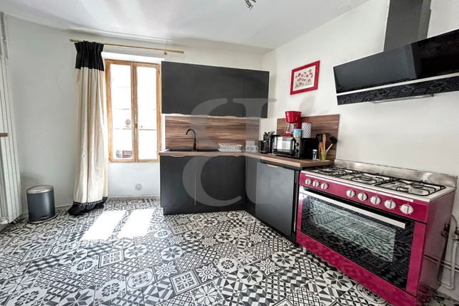 Apartment for sale in L'isle-Sur-La-Sorgue, Provence-Alpes-Cote D'azur, 84800, France