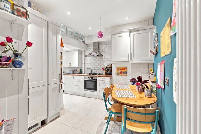 Hawthorn Road, London photo 4
