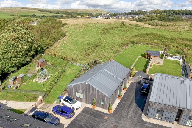 1 Goodshawfold Barn, Loveclough Road, Rossendale photo 4