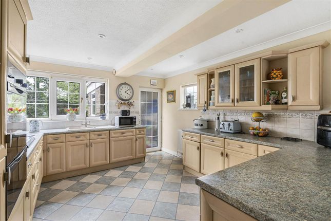 8, Malcolm Way, Newmarket photo 4