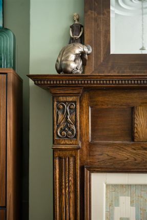 Detail-2.Jpg