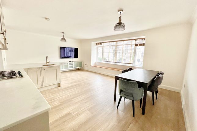 Thumbnail Flat to rent in Buckland Cresent, Belsize Park