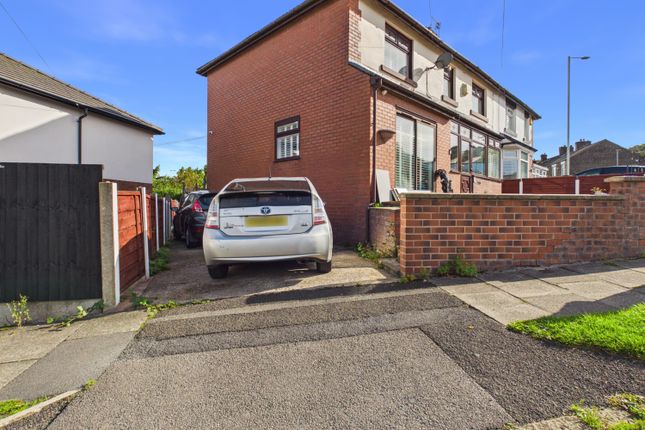 43, Werneth Avenue, Hyde photo 2