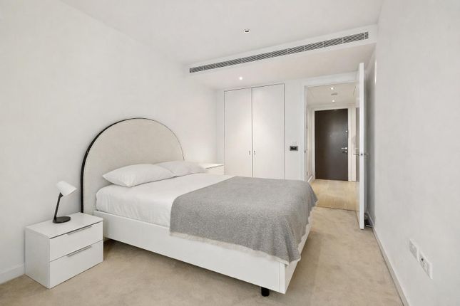 1402 Sky Gardens, 155 Wandsworth Road, London photo 4