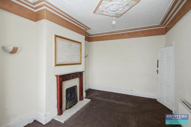1119, Leeds Road, Bradford photo 3