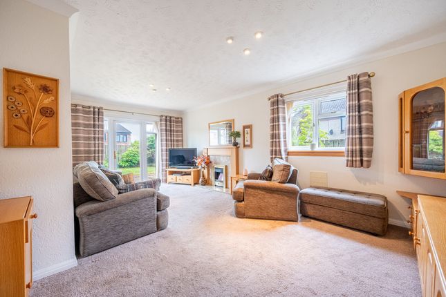 17, Culzean Drive, Glasgow photo 2