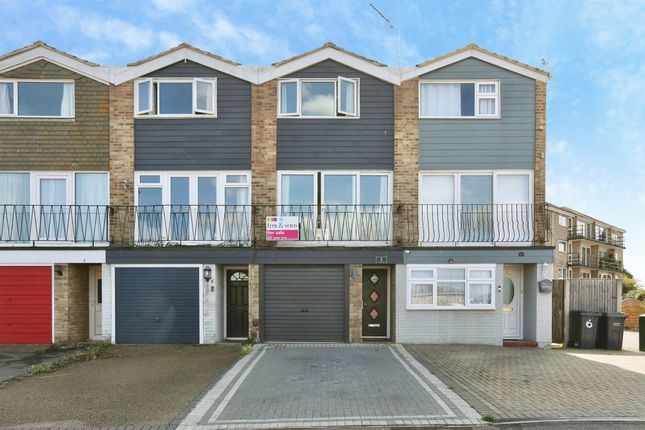 3-bed house on 5, Tower Close, Gosport, £270,000