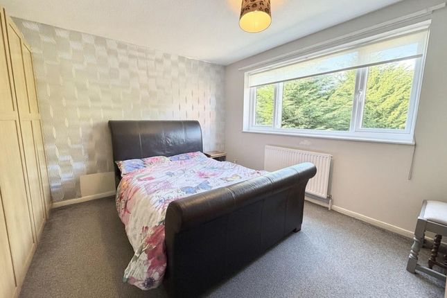46, Budworth Walk, Wilmslow photo 3