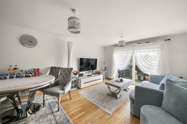 Flat 5, Brecon Lodge, 21, Porters Way, West Drayton photo 2