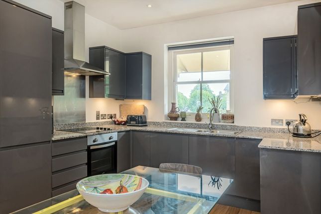 Flat A, 237, Lewisham Way, London photo 3