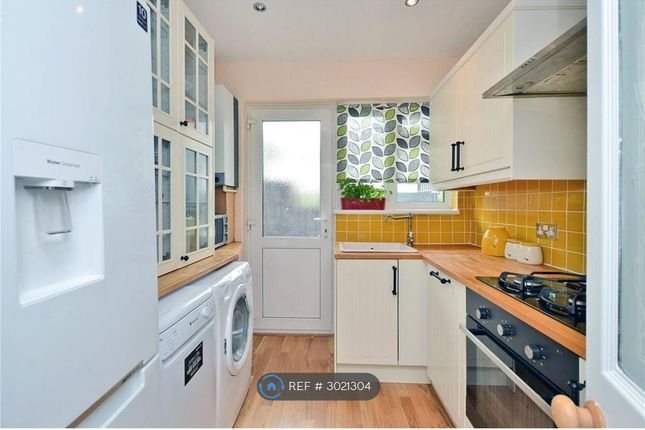 The Maisonettes Alberta Avenue Cheam, Sutton Surrey, Sutton photo 3