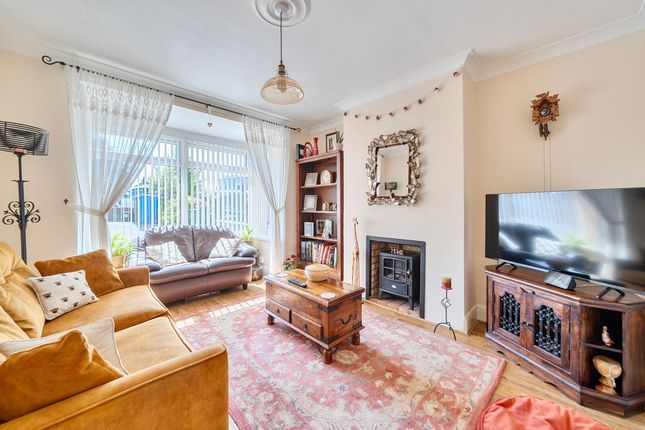 99 Canterbury Road, Sittingbourne photo 4