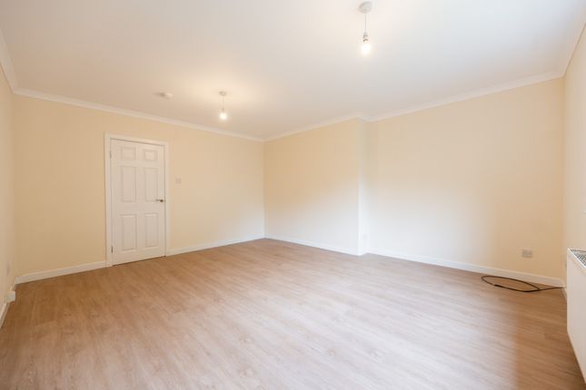 11, Kelvindale Gardens, Glasgow photo 3