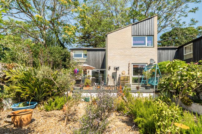 25, Cedar Chase, Maidenhead photo 2