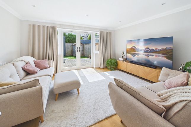 11, Conway Crescent, Paignton photo 2