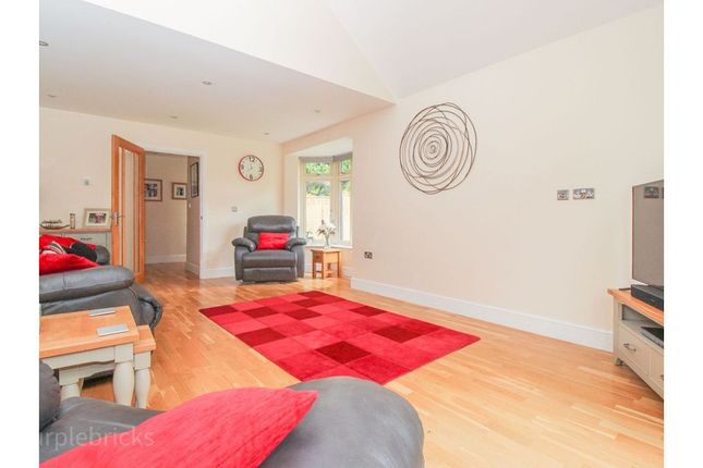 Detached house for sale in The Paddocks, Dunstable