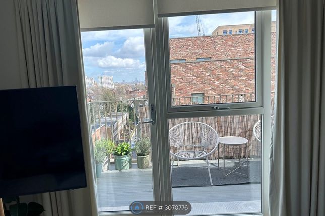Pembrey Court, Bollo Lane, London photo 5