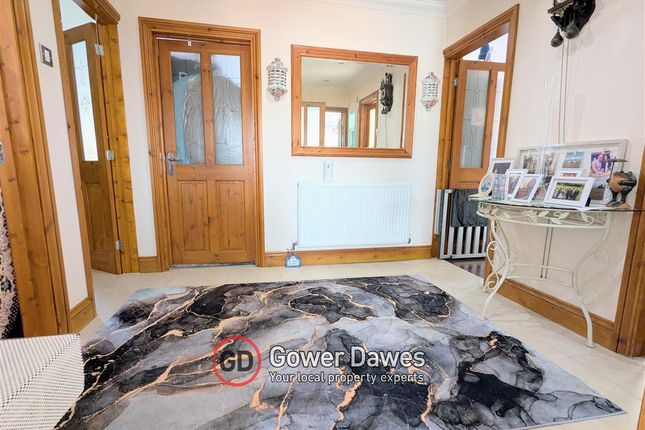 18, Heath Road, Orsett Heath photo 3