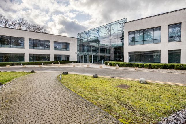 Office to let in Hillswood Drive, Chertsey