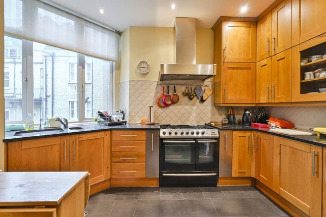 Thumbnail Flat to rent in Bickenhall Mansions, W1, Marylebone, London