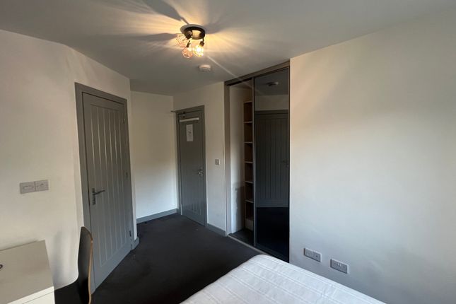 61, Fairleigh, Sheffield photo 3