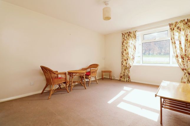 Flat for sale in Taylors Field, Midhurst, West Sussex