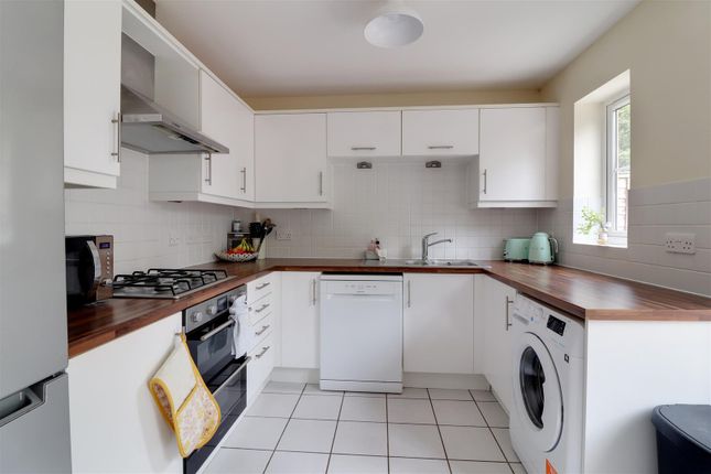 22, Bradestones Way, Eastington photo 3